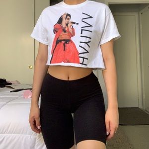 Aaliyah T-shirt crop top!